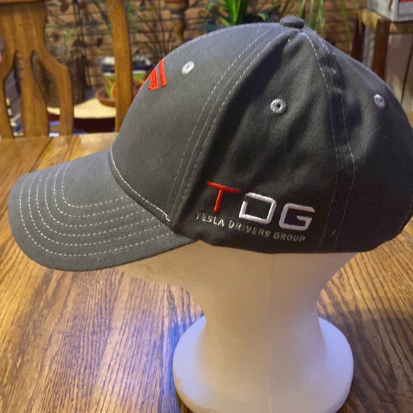 Tesla Hat. NWOT - Picture 2 of 9